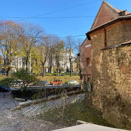 Багатомісні Апартаменти На Арсенальній Lviv Exterior photo